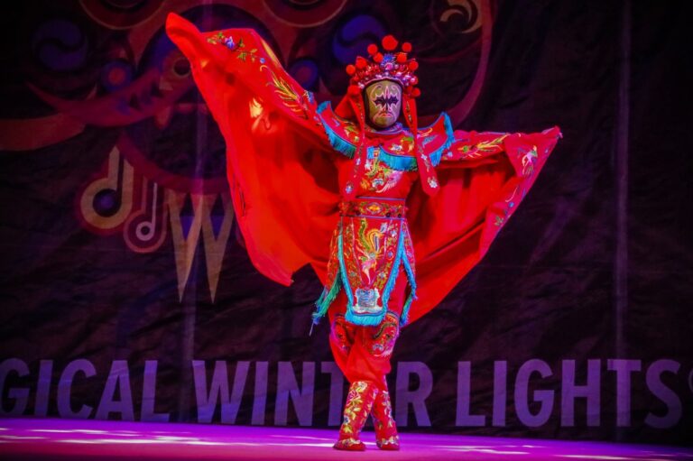 chinese-acrobats-mask-dance-costume-canonXC10-1453621-pxhere.com