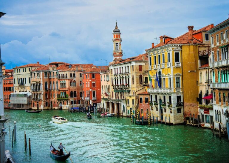 sea-water-architecture-boat-town-city-968703-pxhere.com