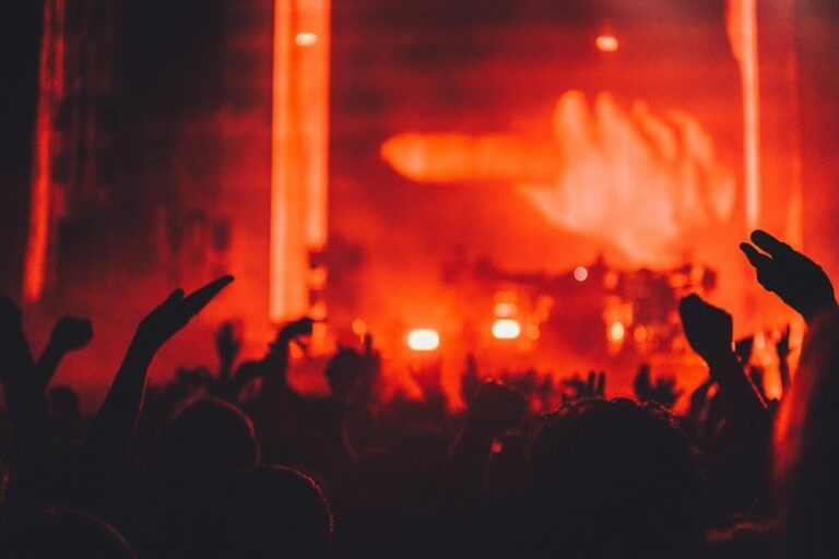 hand-person-concert-red-flame-fire-75057-pxhere.com