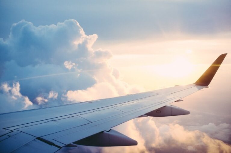 wing-cloud-sky-atmosphere-flying-airplane-13060-pxhere.com